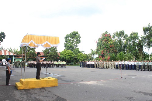Kapolres Tomohon Irup Upacara Gelar Pasukan
